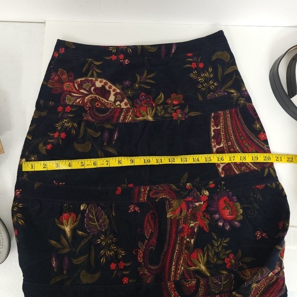 Yessica Vintage Courtney Persion, Floral design skirt - Picture 9 of 11